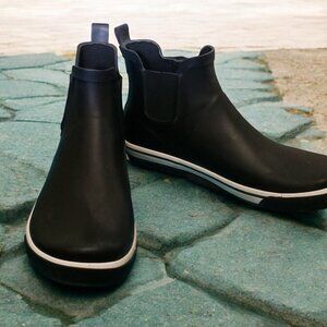Rocket Dog, Size ll Rubber Rain Boots